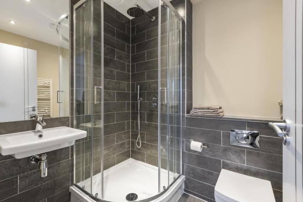 5* Luxury, City Centre, Brand New Development Belfast Bagian luar foto